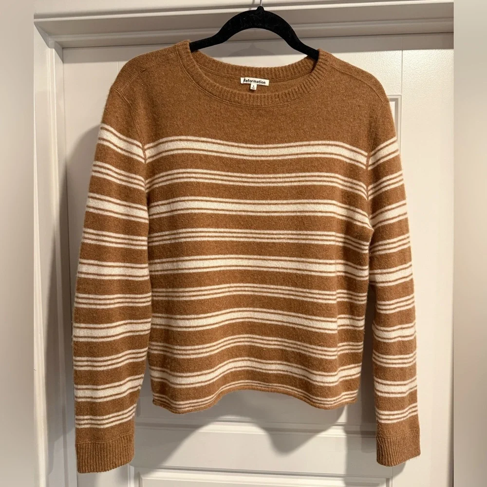 Reformation Cashmere Boyfriend Sweater - Camel Stripe XS/S - Picture 4 of 8